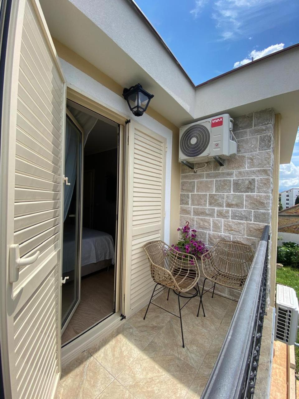 Apartman Tara Tivat Exterior foto
